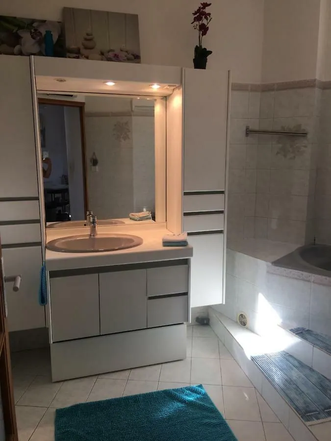 Les Gites De Granier Marseille Apartment